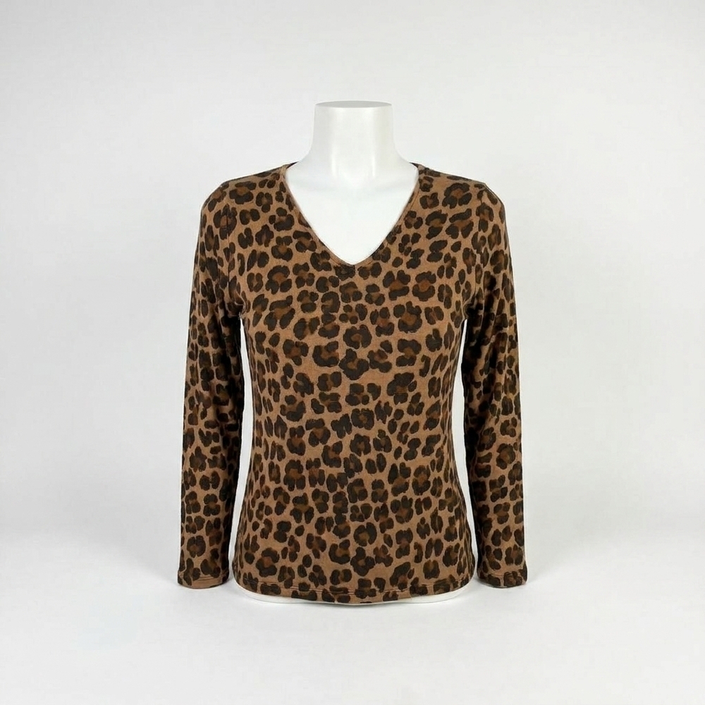 NEW MADE IN ITALY everyday leopard v-neck tee in camel